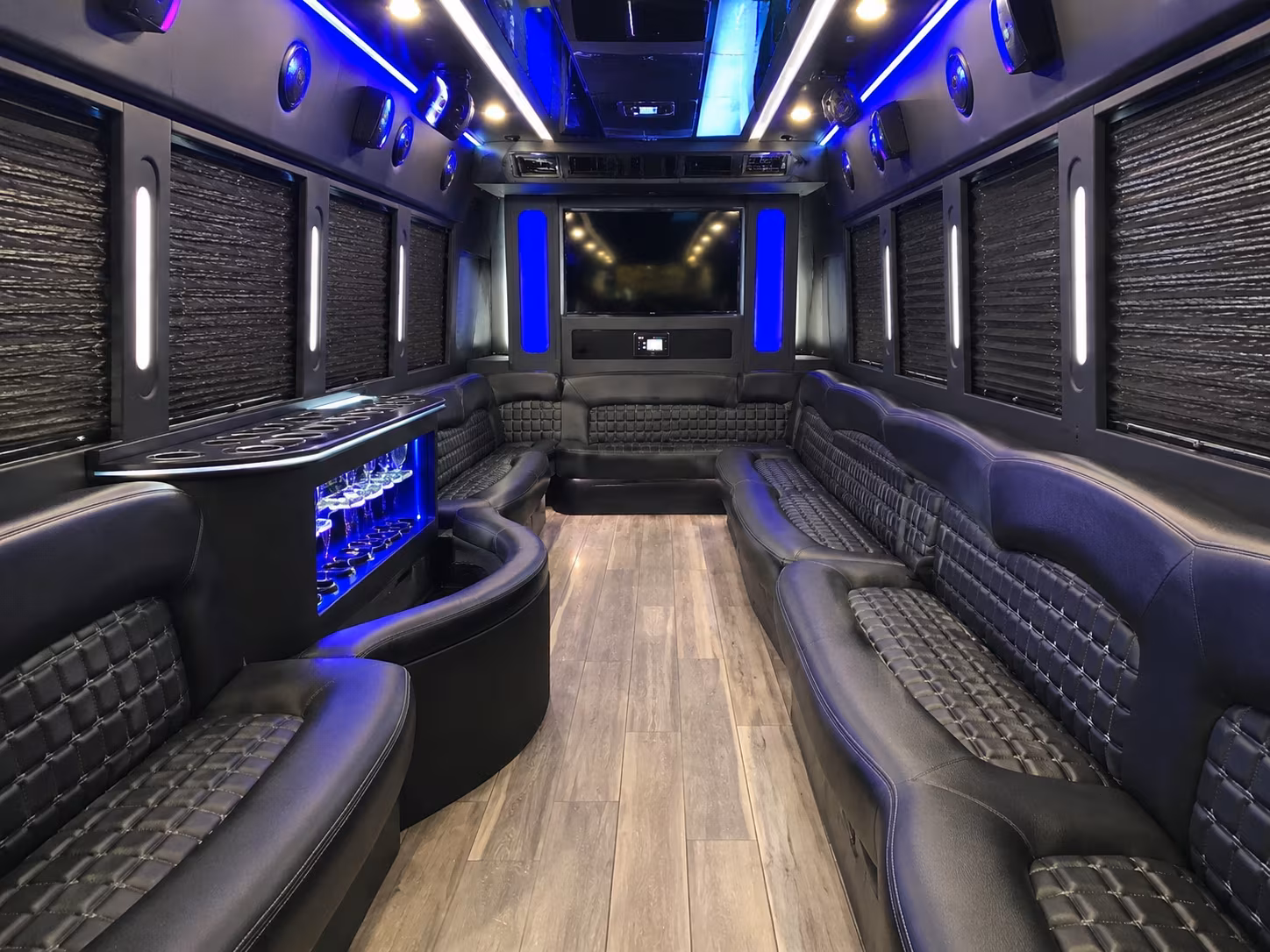bachelor and bachelorette party buses in new braunfels