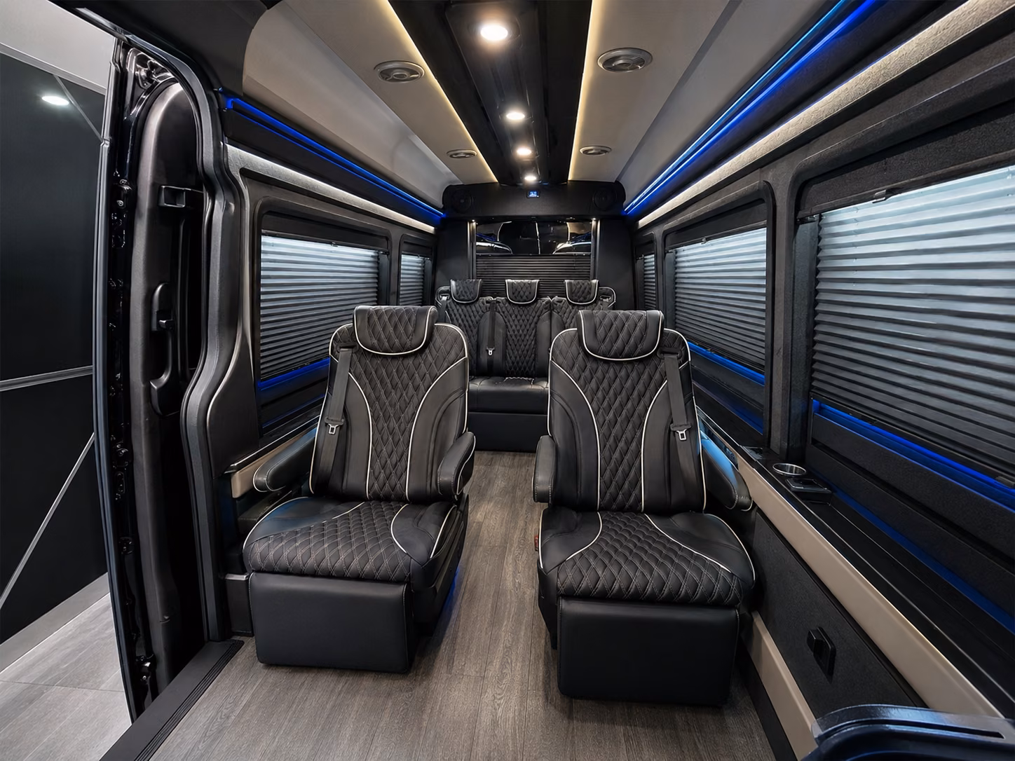 new braunfels airport shuttle buses for employees